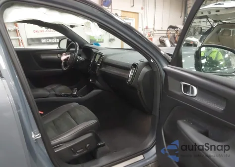 2020 Volvo Xc40 T5 R-Design from USA, damaged, VIN YV4162UM7L2183978